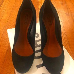 Schutz Elise Black Suede Pump 8.5  NWB